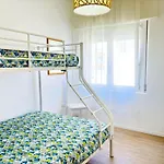 Beachside With Balcony Apartment *