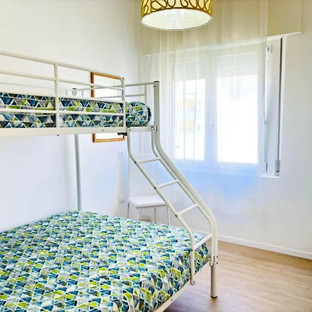 Beachside With Balcony Apartamento *
