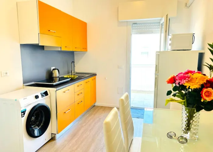 Apartman Beachside Apartment With Balcony *